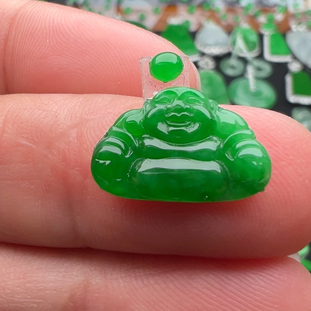 翡翠未镶嵌颈饰佛10.2