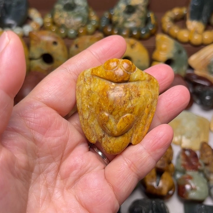 安***恙岫岩河磨玉（透闪石质玉）未镶嵌珠宝奇石