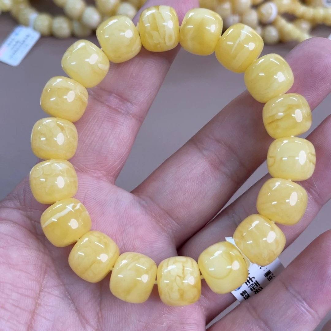 琥珀裸石未镶嵌038000000000