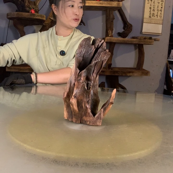 黑***马天然的云南紫柚木会黄水