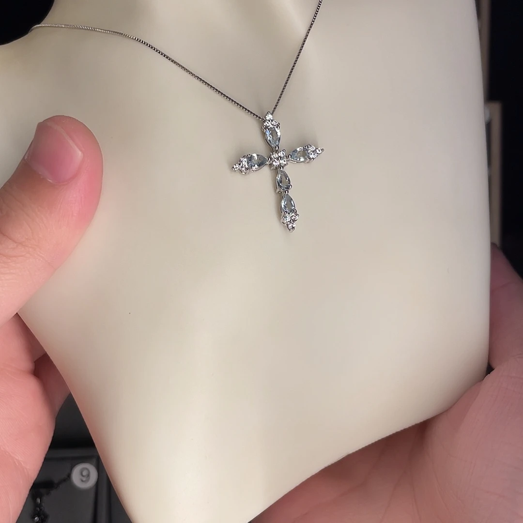 海蓝宝石吊坠(赠链)银S925镶嵌