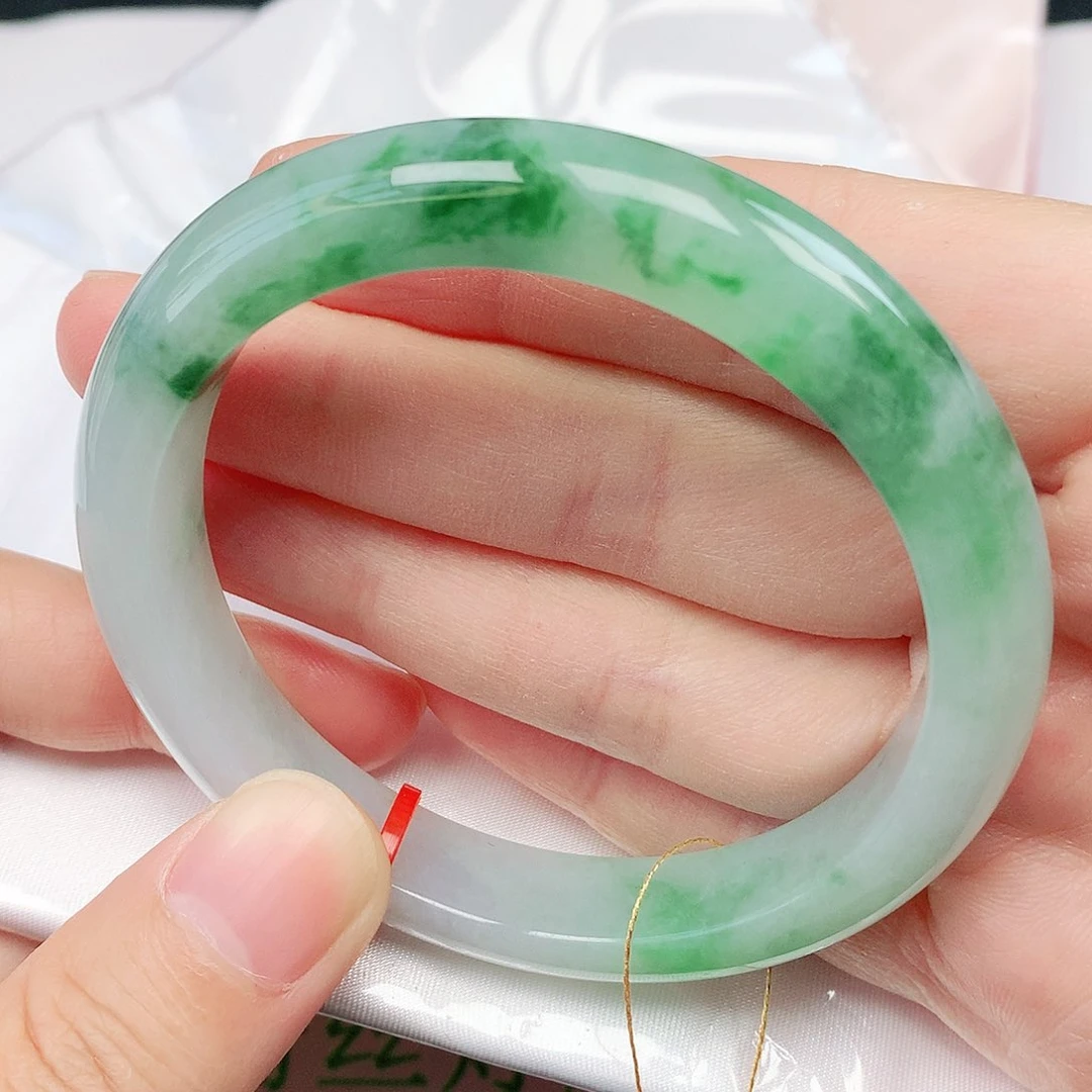 翡翠手镯未镶嵌抖音772
