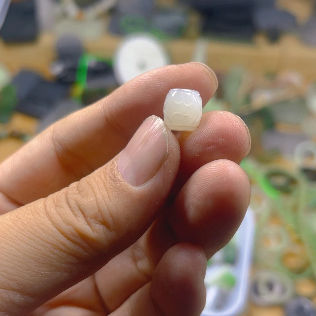 和田玉未镶嵌颈饰七*