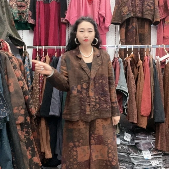 织绣招财猫麻西服套装