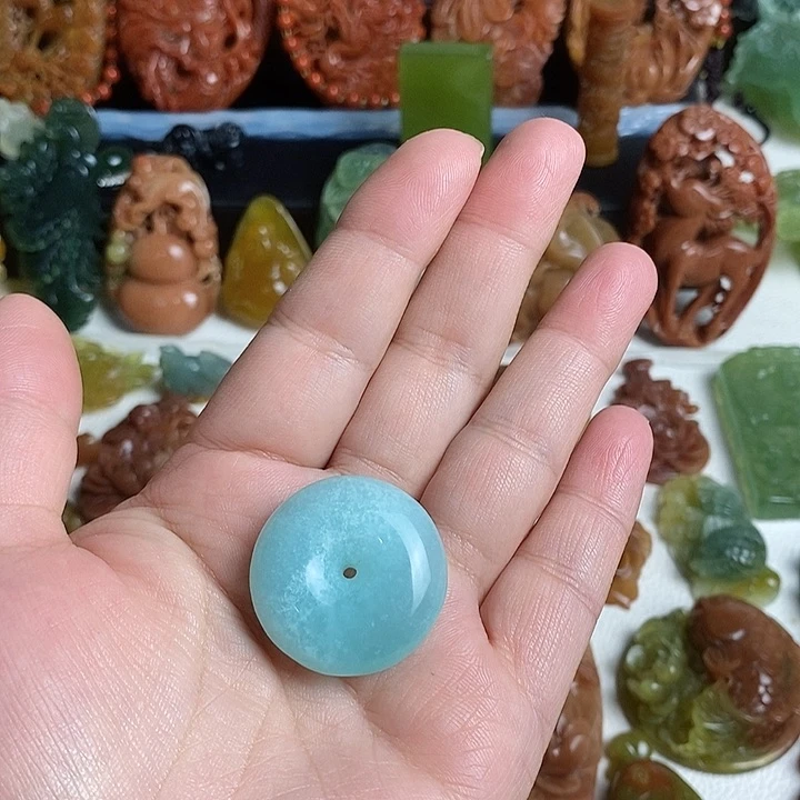 未镶嵌蛇纹石玉颈饰月**泉