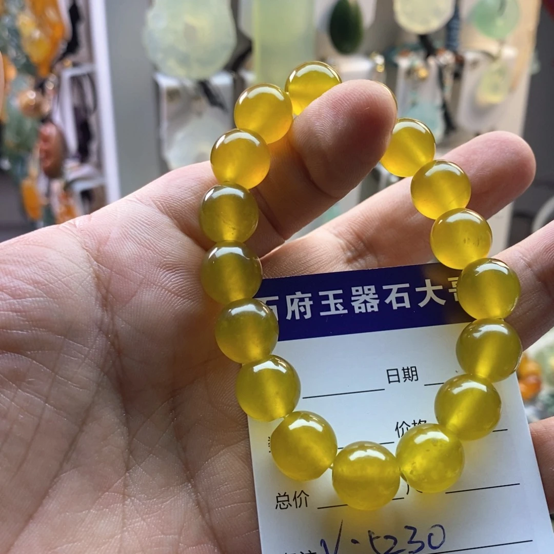 果***圆未镶嵌蛇纹石玉颈饰