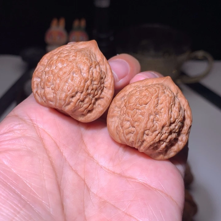 咿***呦文玩核桃把件七步沟