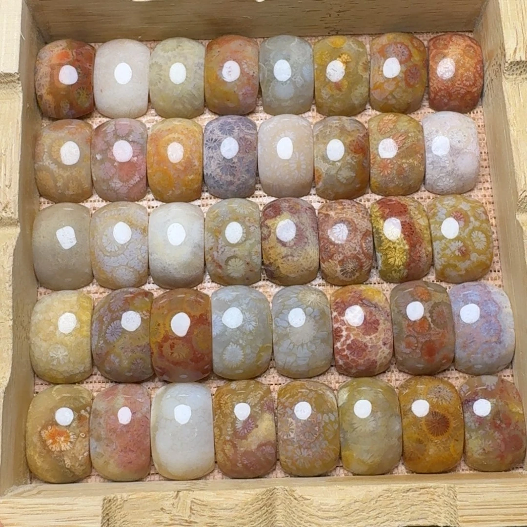 硅化玉未镶嵌福利：随机发400个月牙8