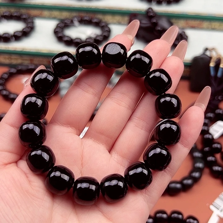 山***秀和田玉未镶嵌手串