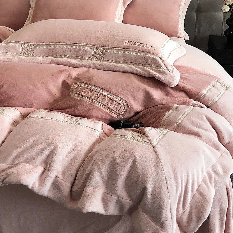 轻奢消光牛奶绒刺绣大拼角工艺款四件套 AL艾琳G