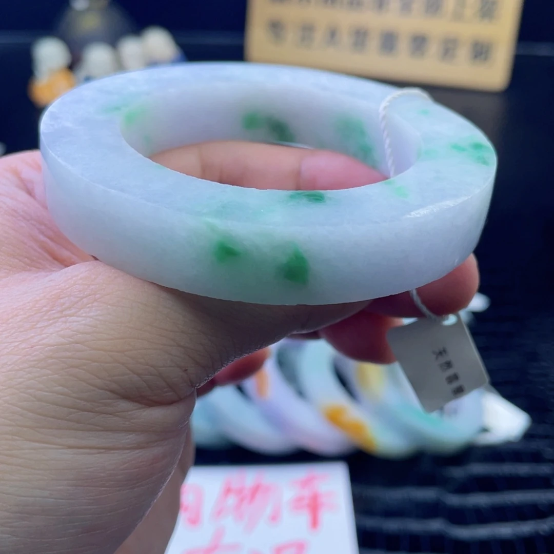 未镶嵌翡翠定制翡翠