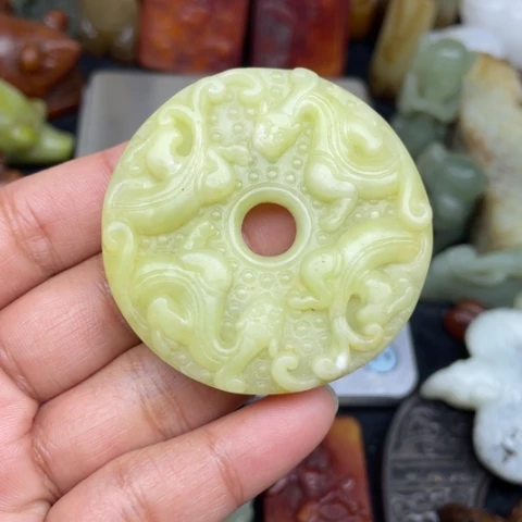 蛇纹石玉未镶嵌颈饰19