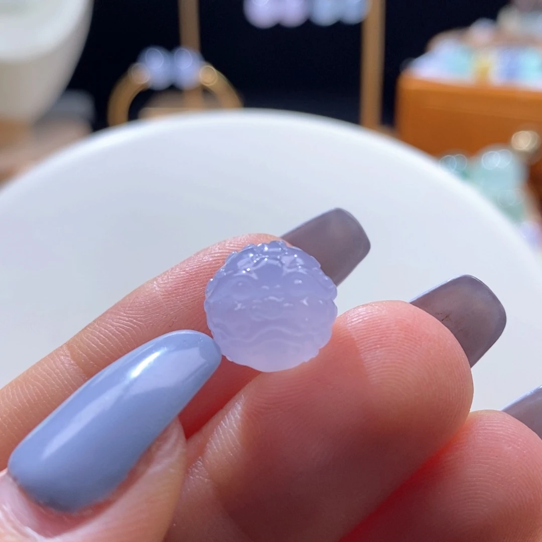 翡翠未镶嵌吊坠(不含链)翡翠雕刻狮子头圆珠