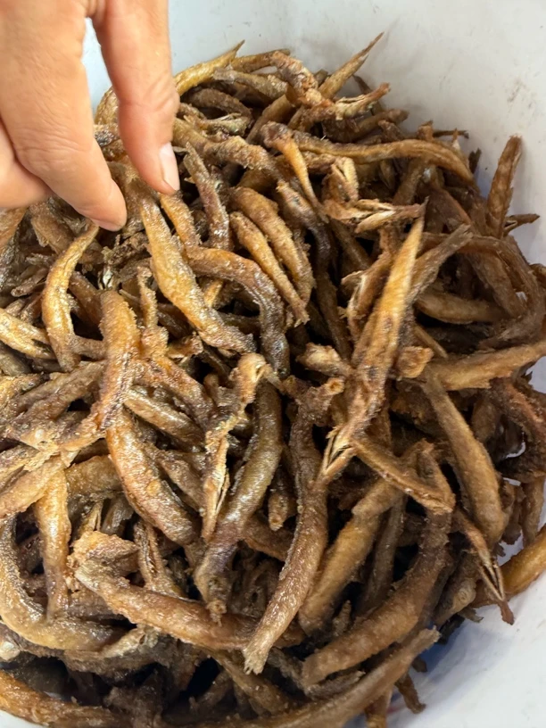 湘西去肚油炸小泥鳅
