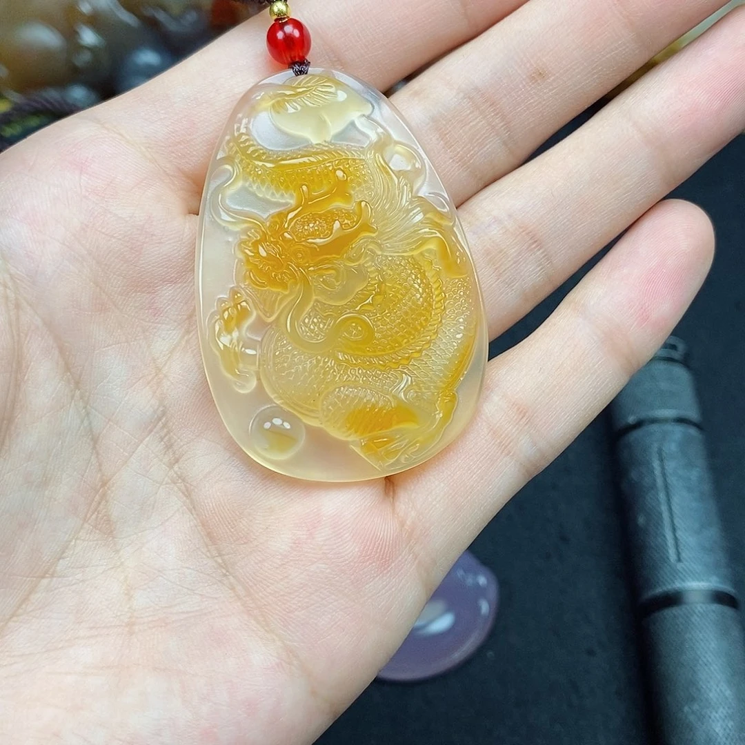 用***5玛瑙/玉髓未镶嵌珠宝奇石