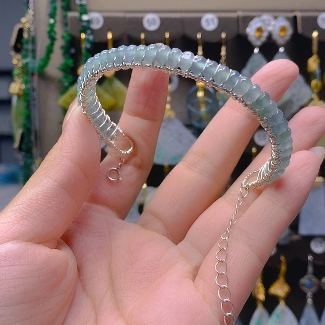未镶嵌翡翠耳饰翡翠