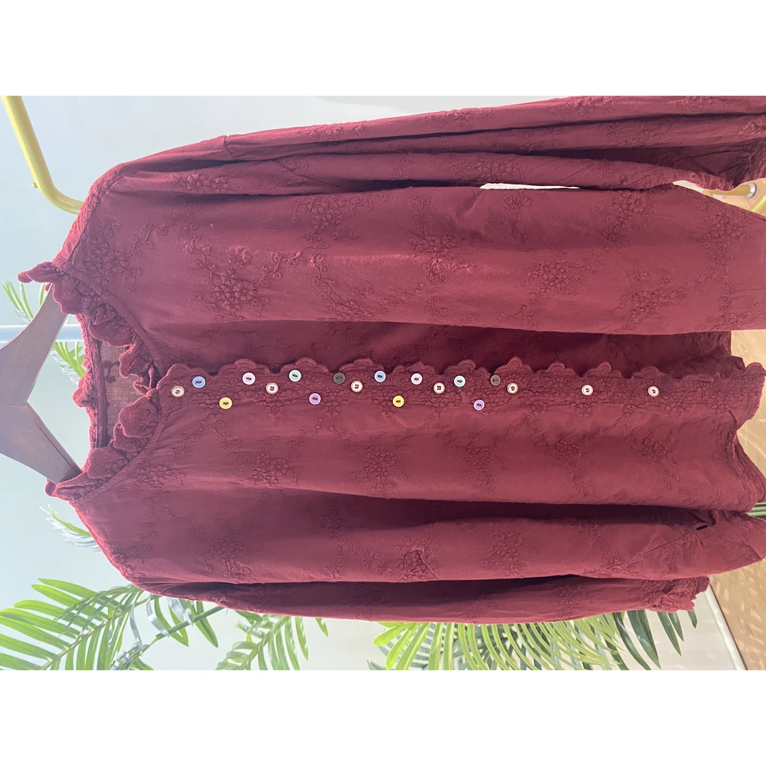 【花边领彩扣重工刺绣棉纱衬衫】9386