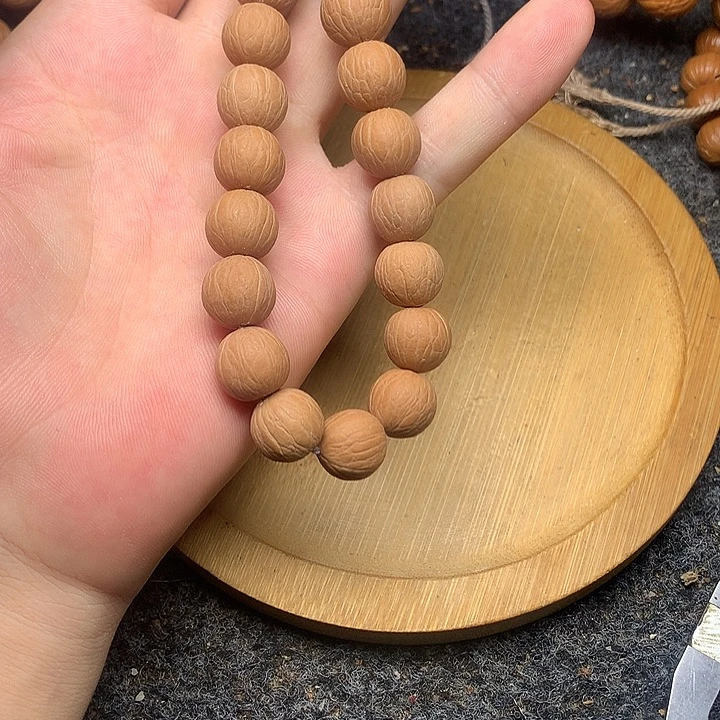 晚***、吊坠猴头核桃原皮聚宝盆13精卡不打底