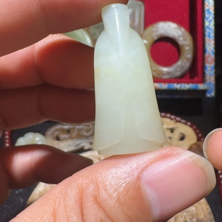 和田玉（糖玉）未镶嵌颈饰