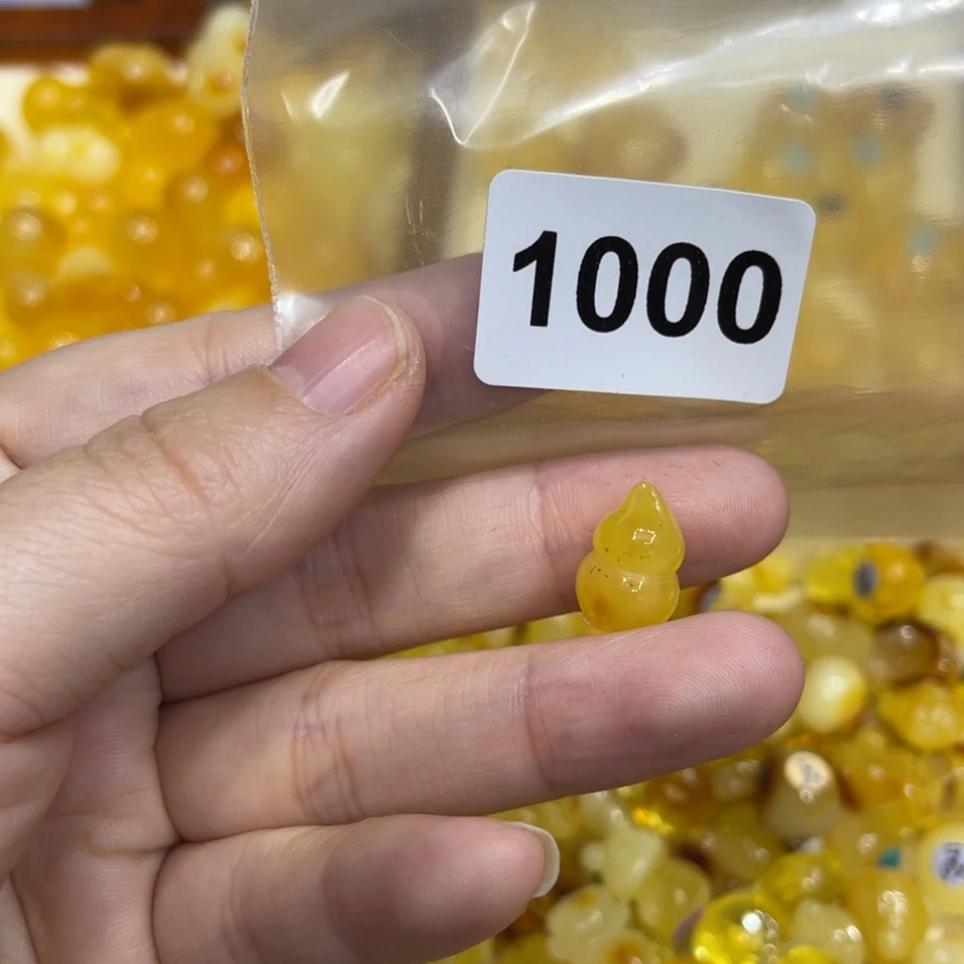 琥珀珠宝奇石未镶嵌