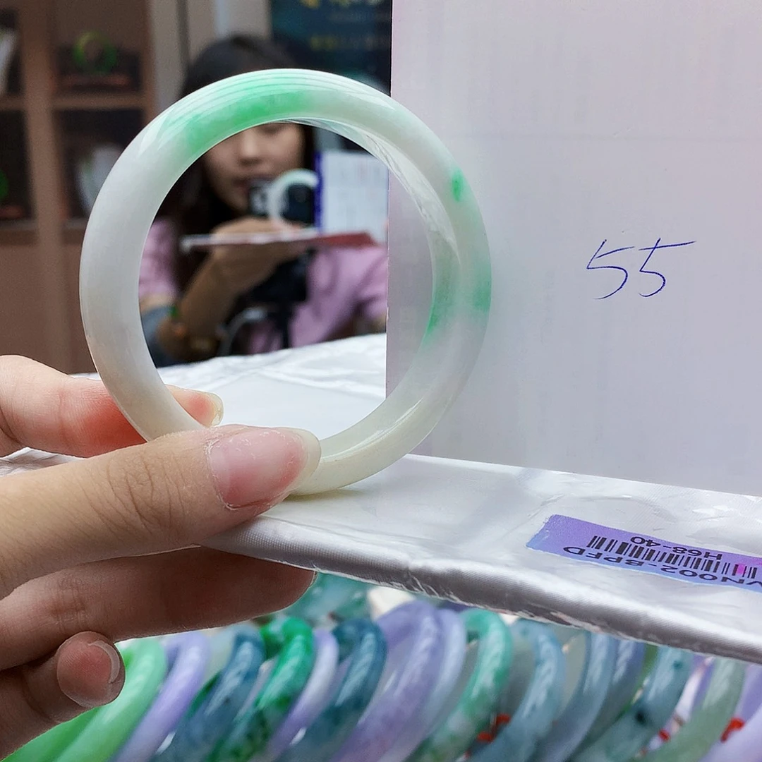 翡翠手镯未镶嵌r