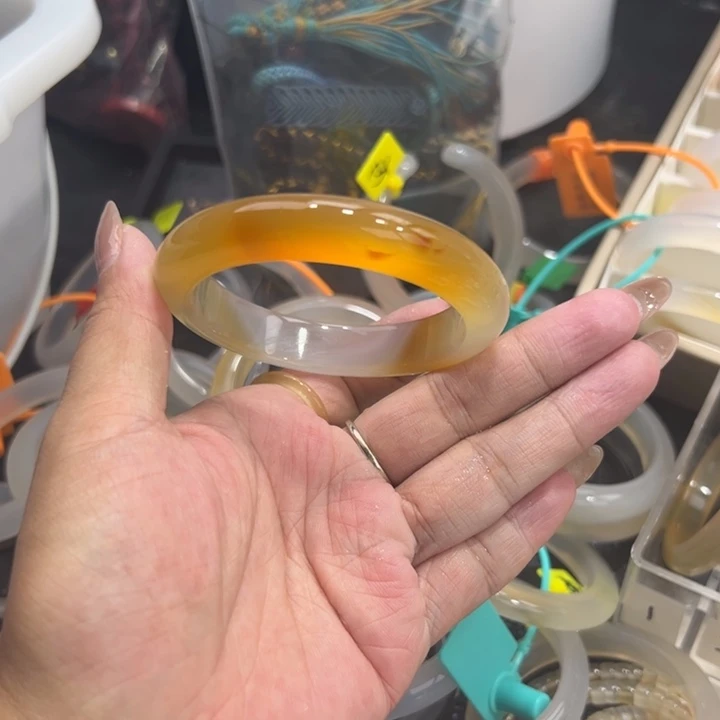 玛瑙/玉髓未镶嵌手镯