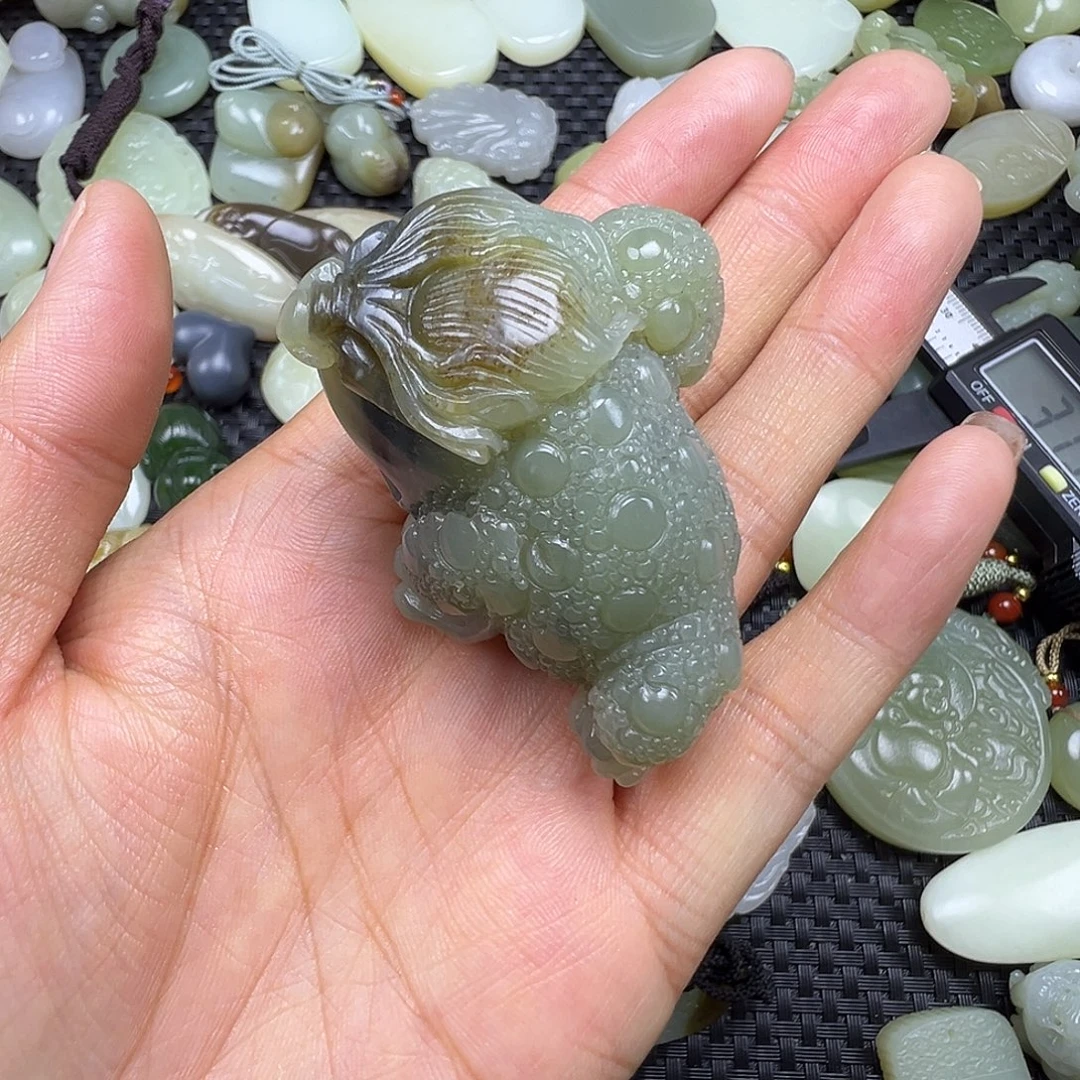 和田玉未镶嵌吊坠(不含链)卡54.7