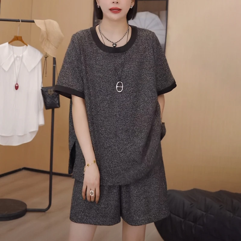 夏季时尚洋气套装女2025新款减龄宽松显瘦短袖t恤上衣短裤两件套