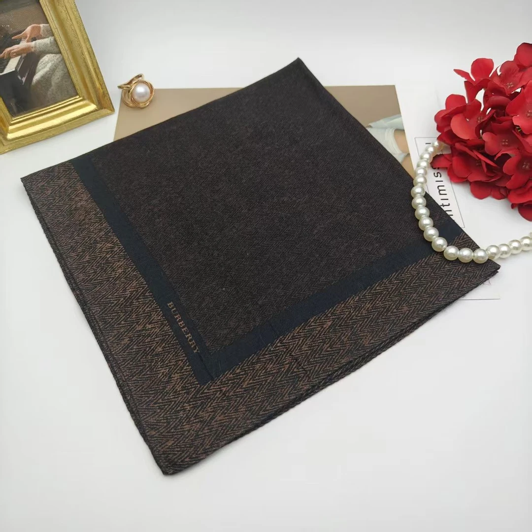 95新 BURBERRY/博柏利 海囤/巴宝莉/丝巾/yy05391