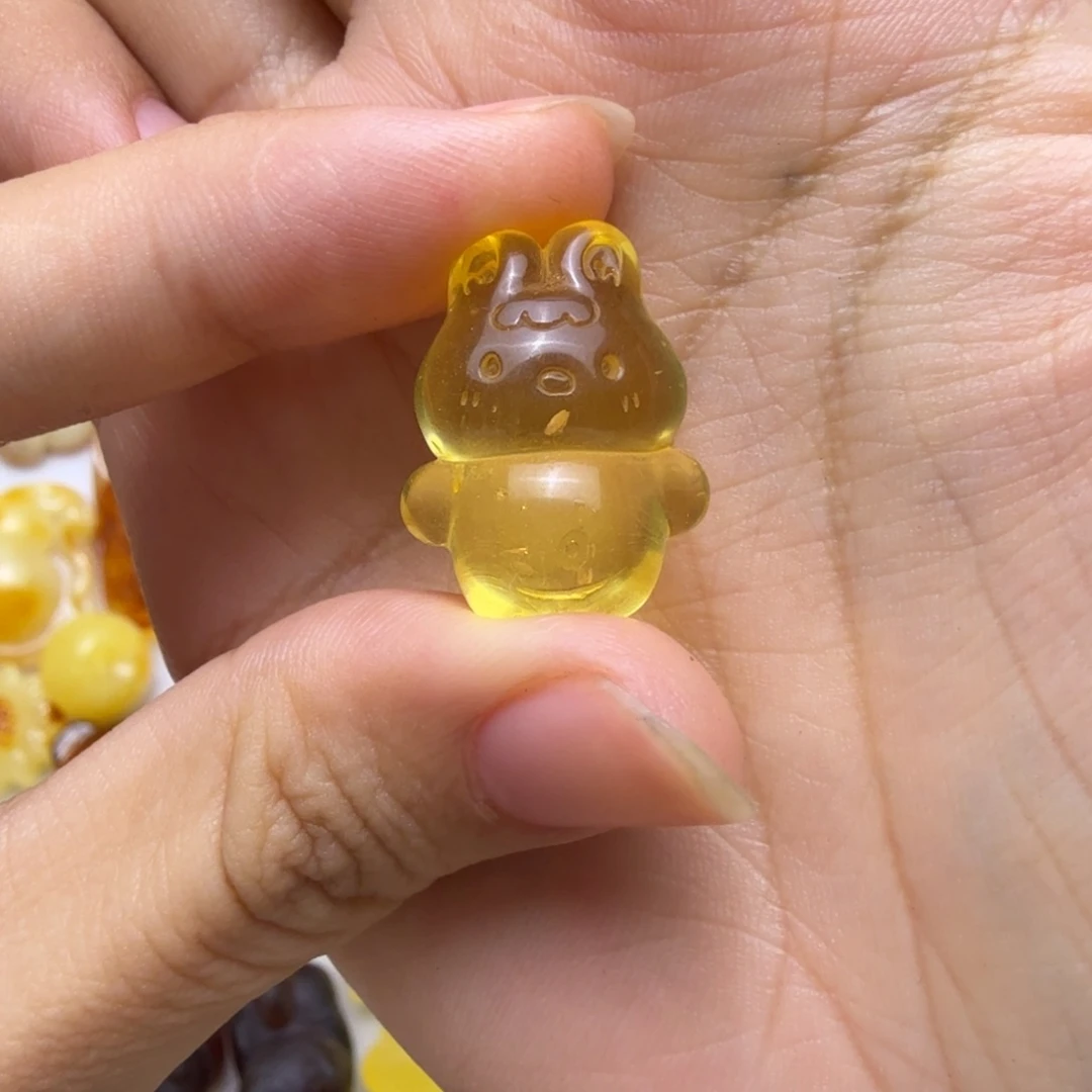 蜜蜡未镶嵌珠宝奇石