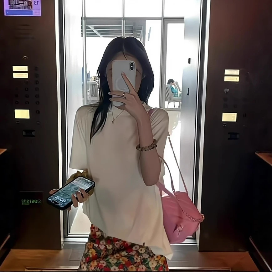 崔星星高智感纯色简约质感上衣+繁花撞色别致半身裙防走光短