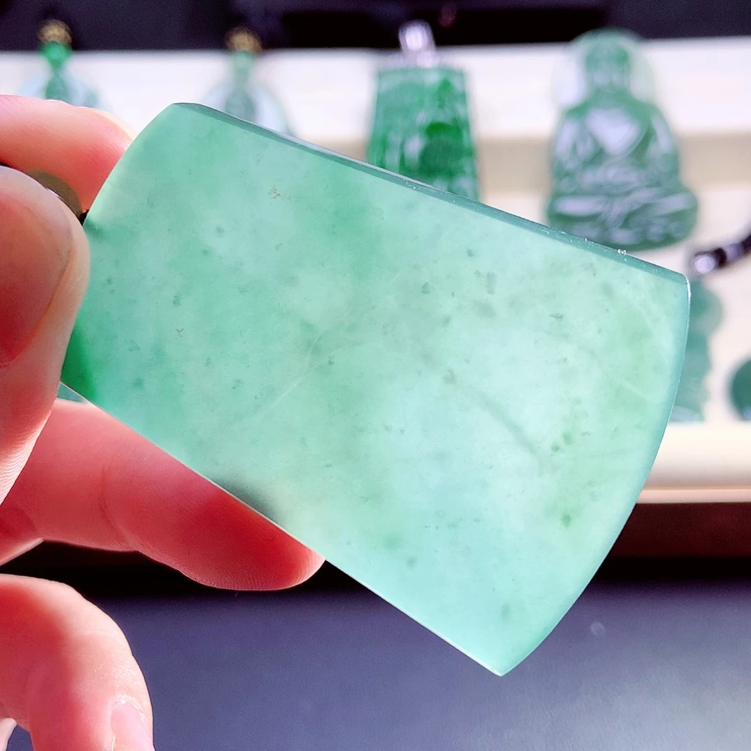 【闪购商品】颈饰未镶嵌翡翠天然