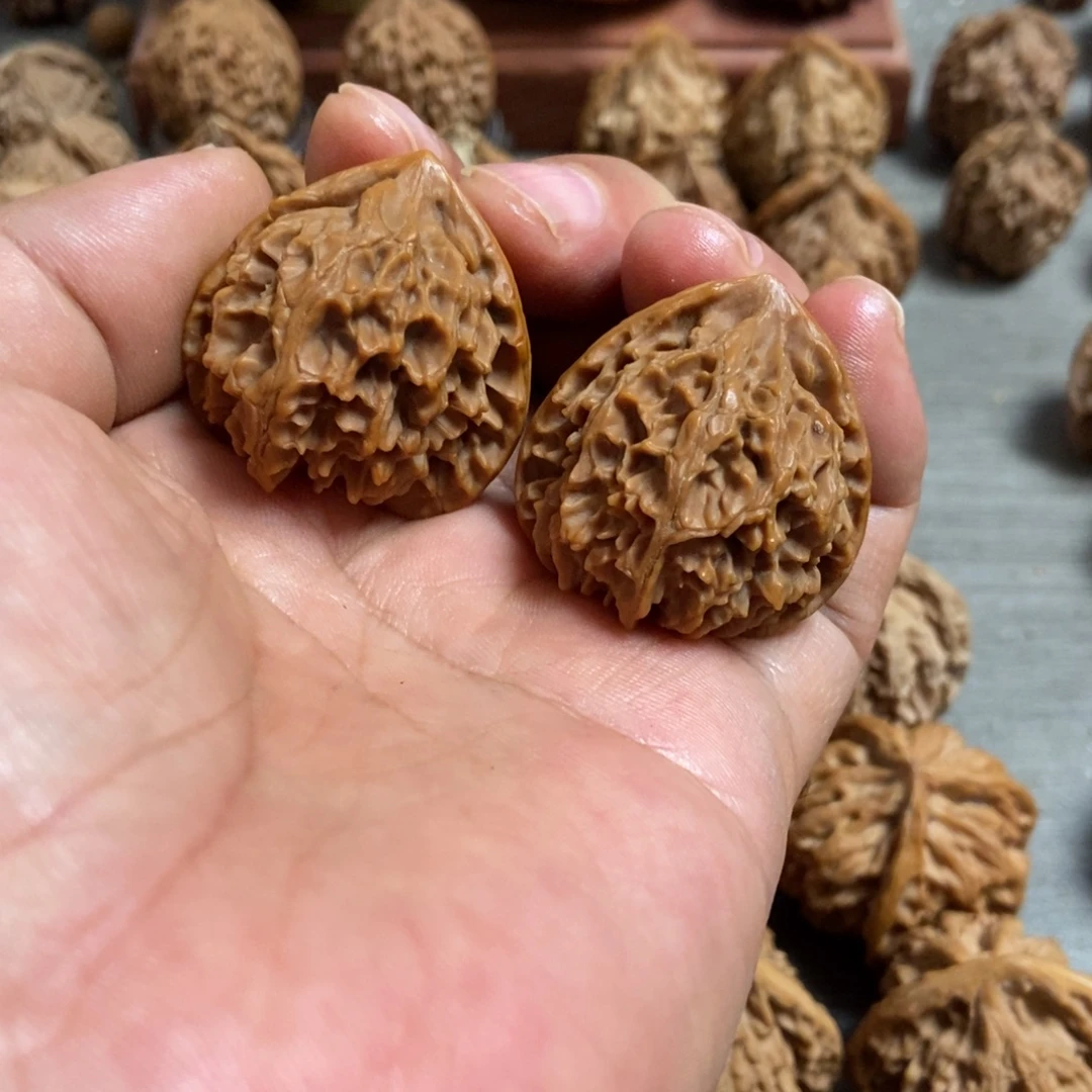 文玩核桃吊坠野麻35尺有修