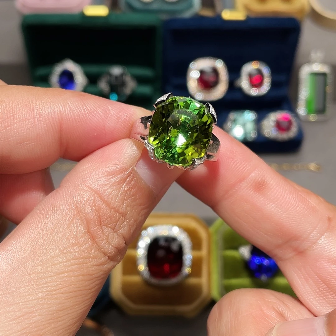 18K金镶嵌戒指碧玺13.3ct