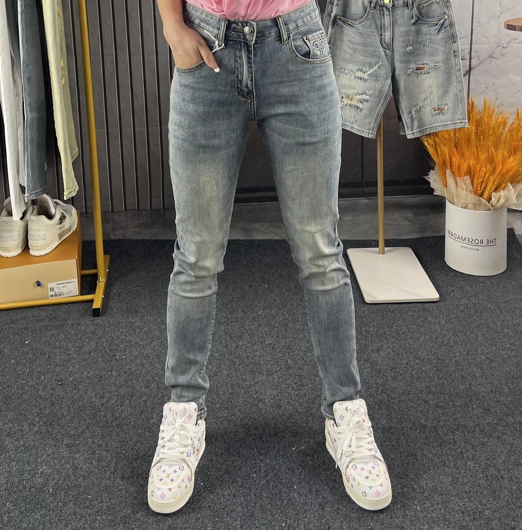 水洗青春活力牛仔小脚裤春夏季牛仔裤高弹常规款秋季秋冬修身休闲