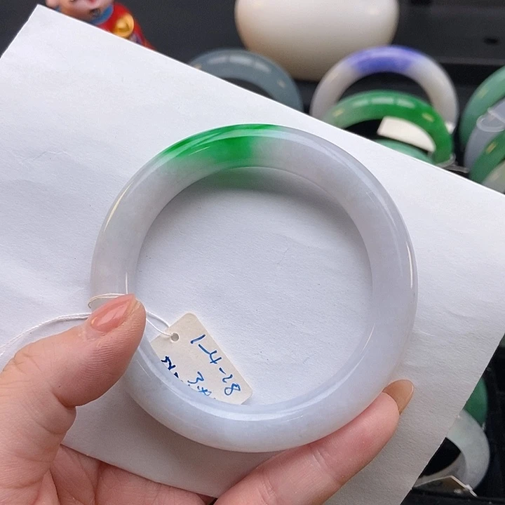 未镶嵌手镯翡翠11