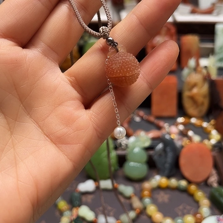 岫玉未镶嵌吊坠挂件，