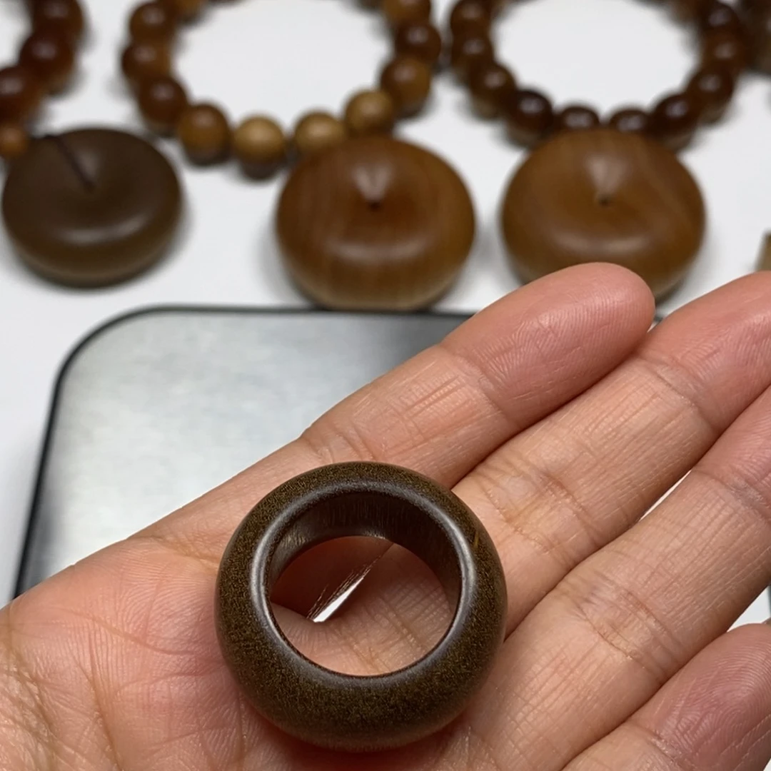 檀香木中***万老山檀香18沉水焦糖