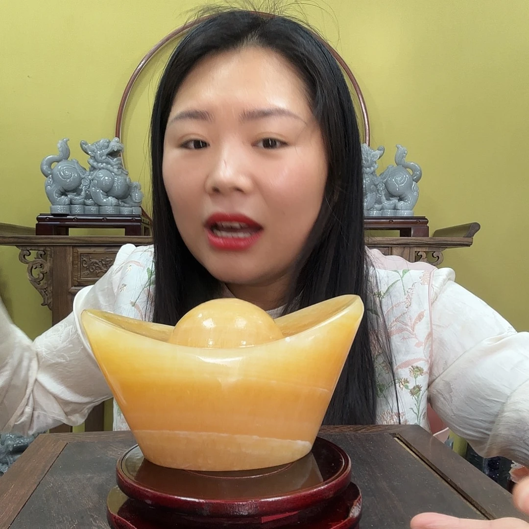 石材印尼金东摆件，，。