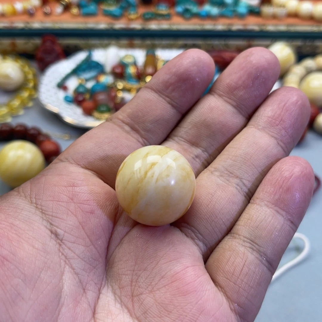 琥珀未镶嵌珠宝奇石72