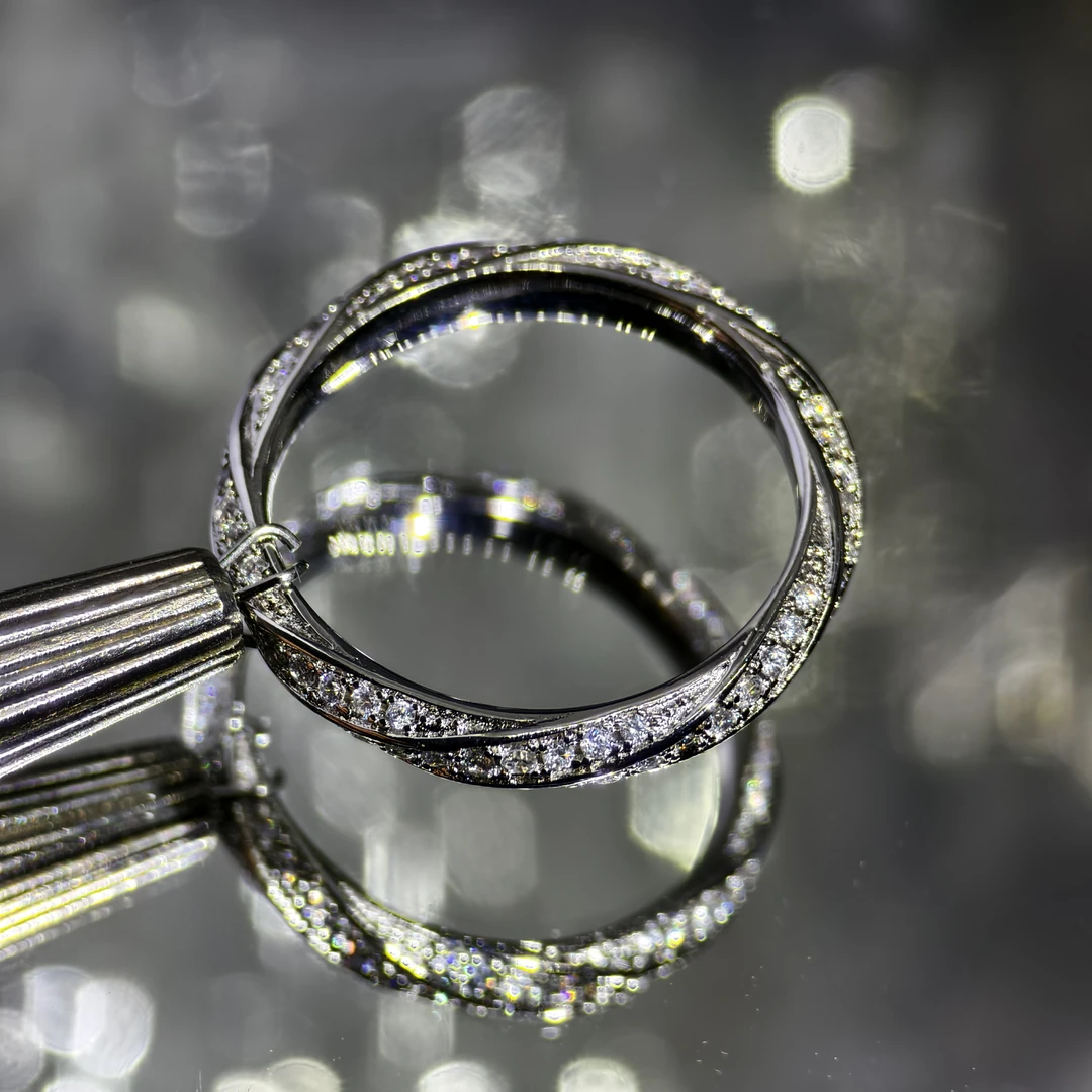 《千年甄选》中.缅A1-2 K白羽爱戒指