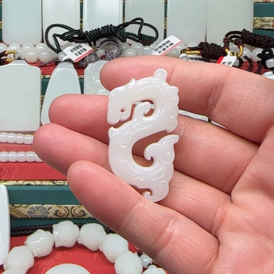 未镶嵌和田玉挂件