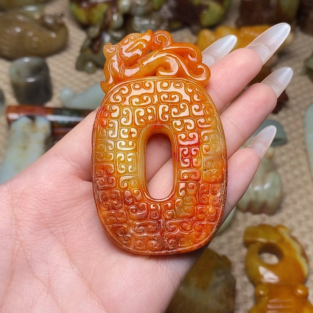 未镶嵌蛇纹石玉颈饰