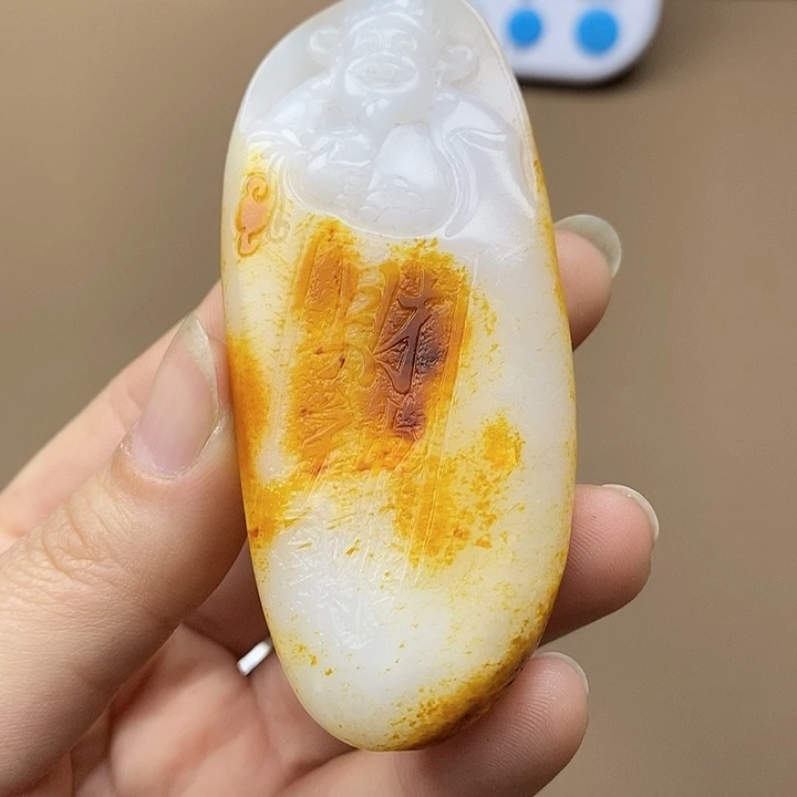 和田玉挂件未镶嵌常**往F