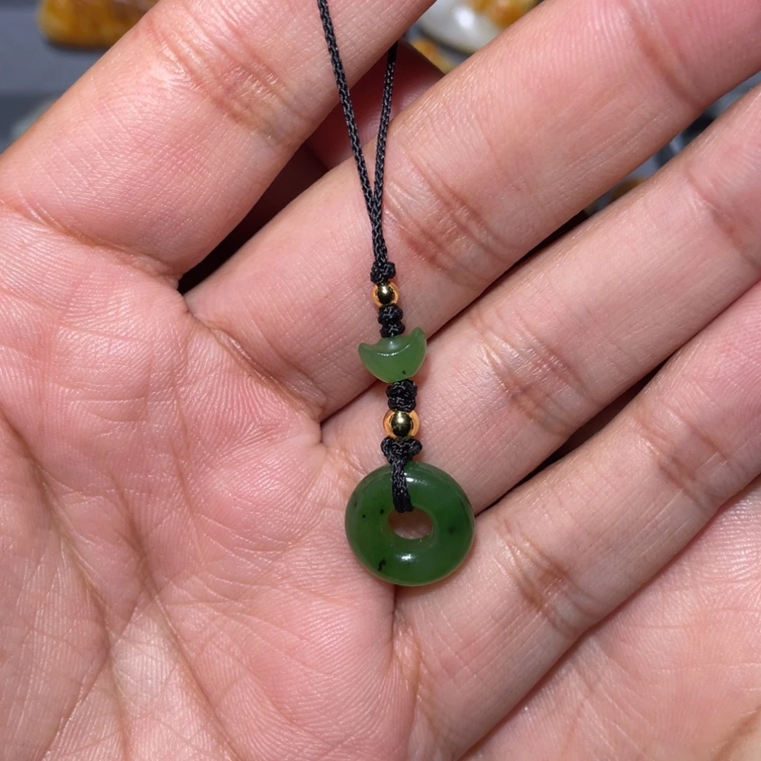 和田玉未镶嵌车挂