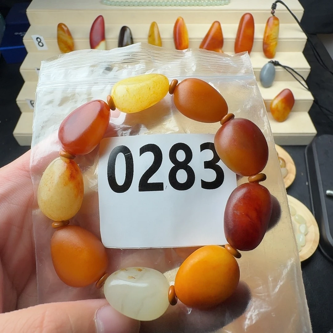 和田玉未镶嵌手串