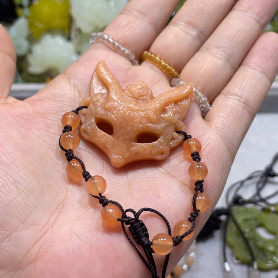 【闪购商品】岫玉颈饰未镶嵌小****怪50手牌