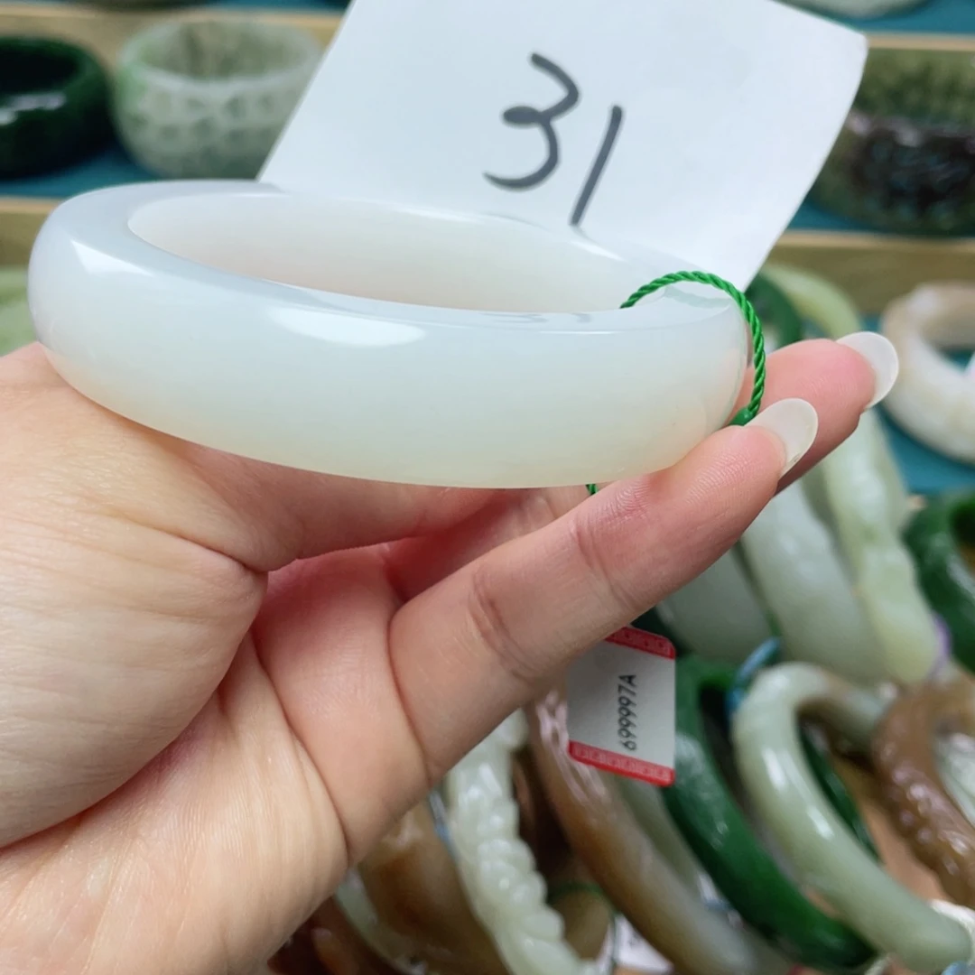 未镶嵌手镯和田玉圈口58
