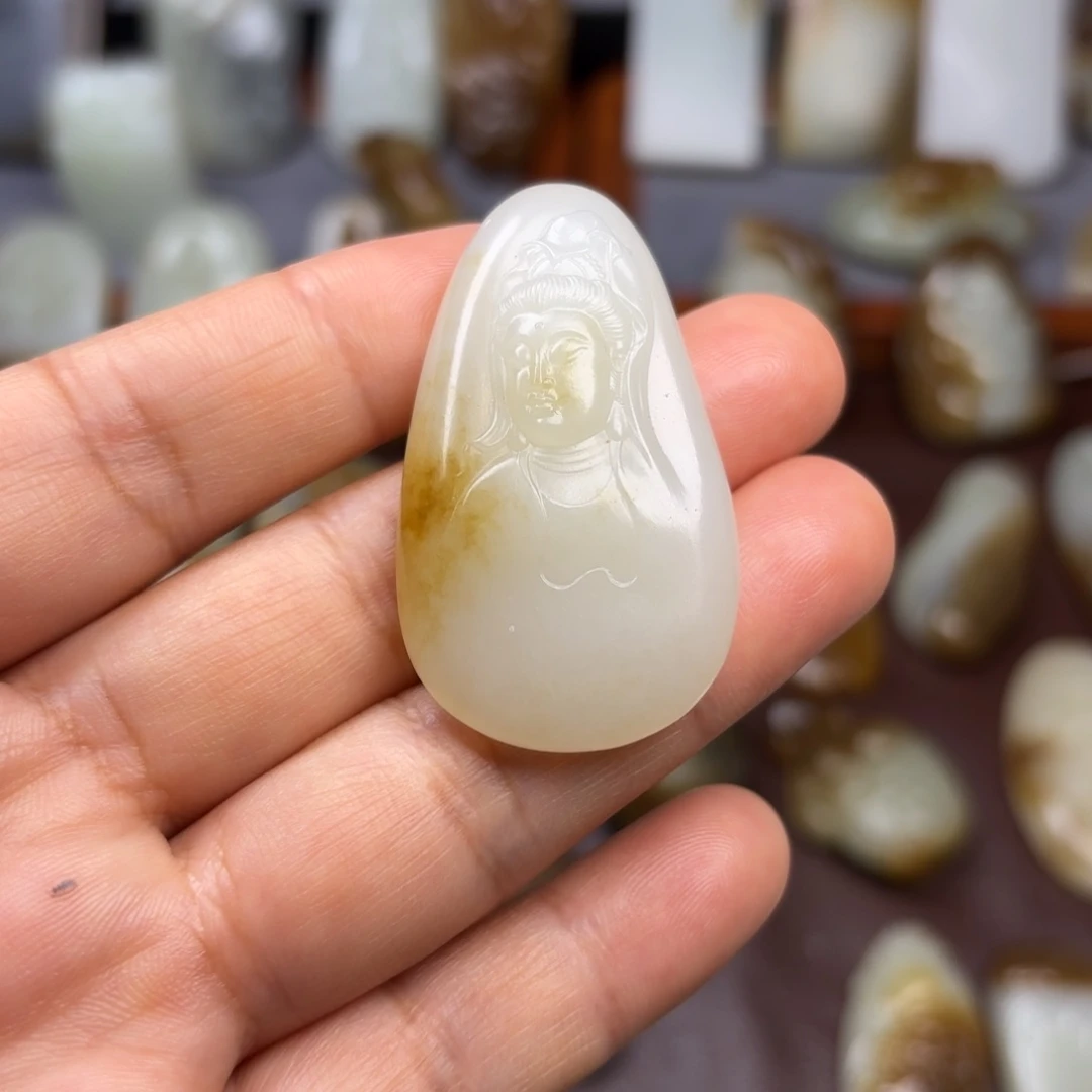 和田玉（糖玉）颈饰未镶嵌通**圣