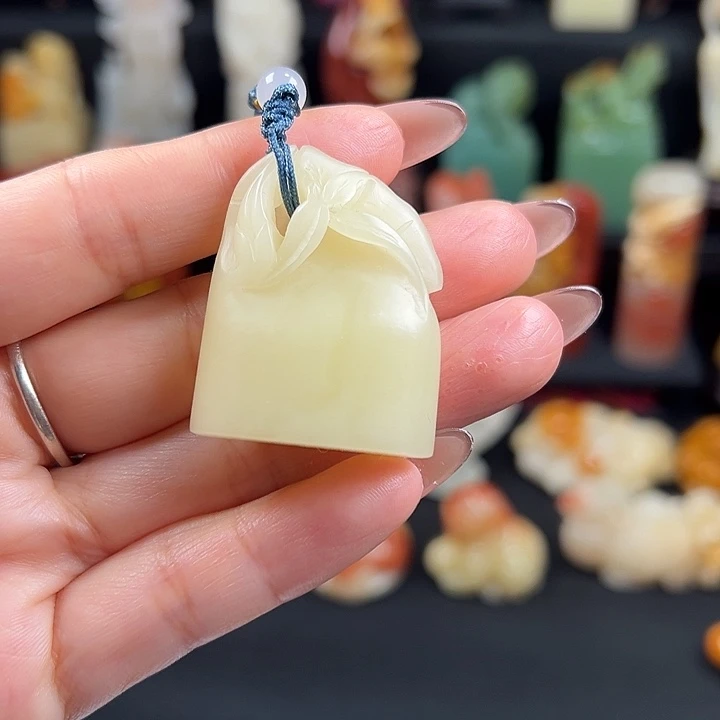 寿山石老性芙蓉石